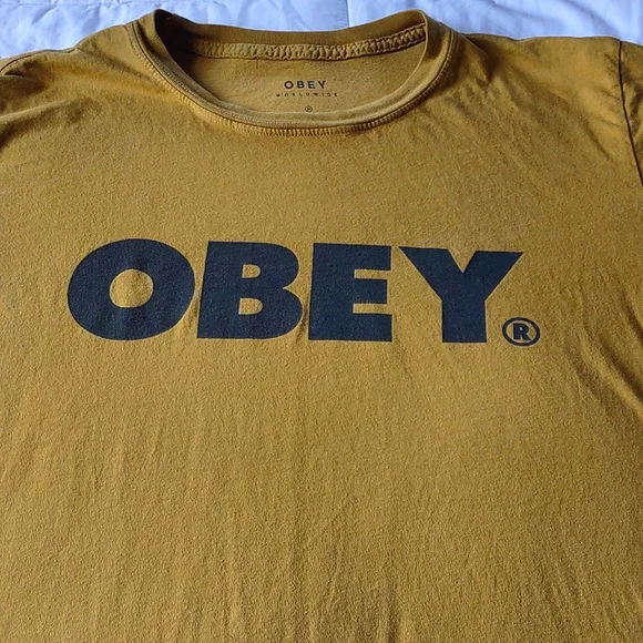 🎉Host Pick🎉 Women's Medium Obey T-Shirt - Picture 7 of 7